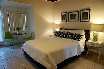 Calla Lily Inn Palm Springs 2*,