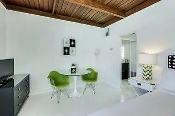 ** Hotel Calla Lily Inn Palm Springs United States